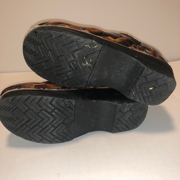Ladies Dansko Clogs Size 7 - Picture 4 of 6
